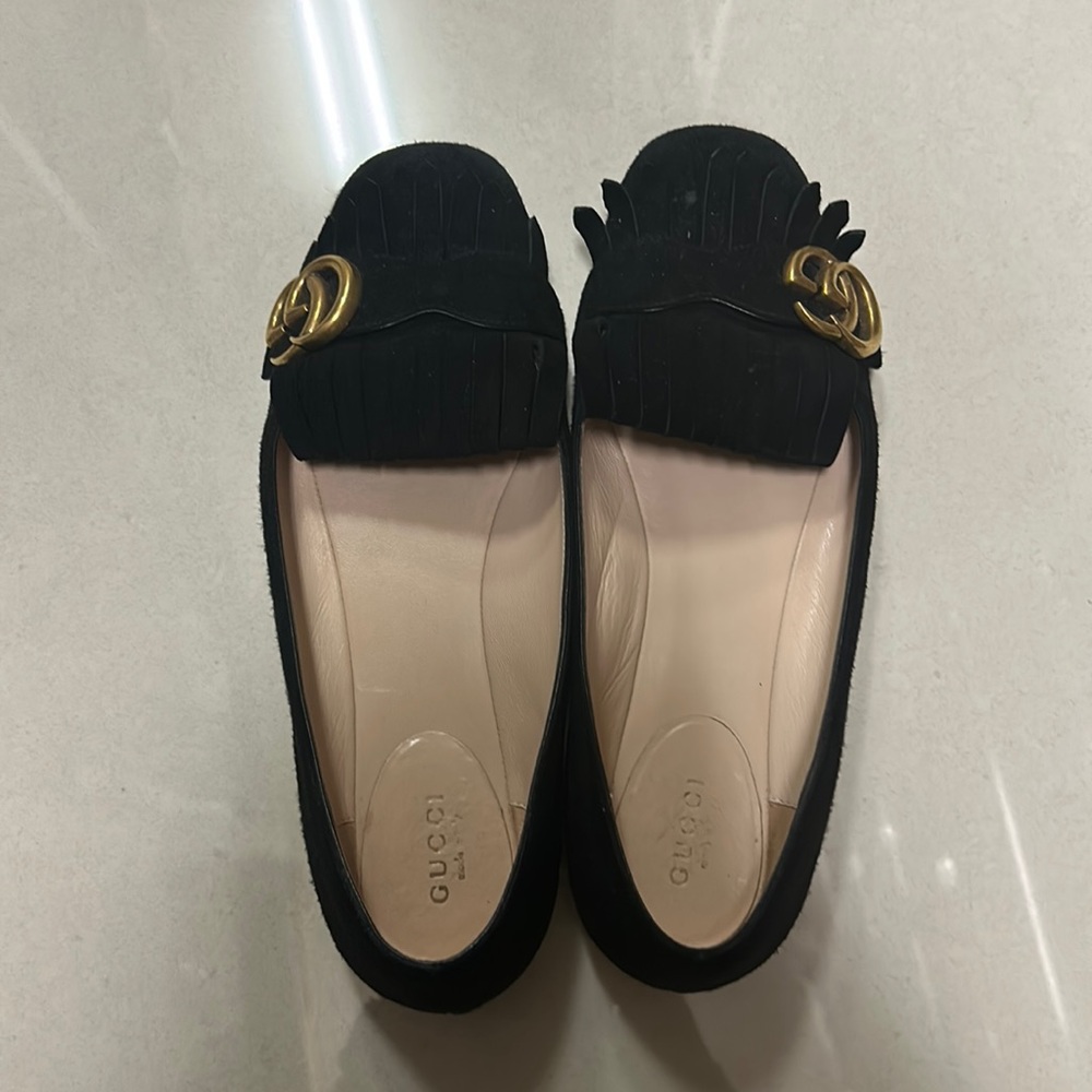 Black Gucci Flats 37.5